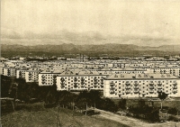 Вид на сахалинские 'Черемушки' со стороны городской больницы им. Анкудинова.