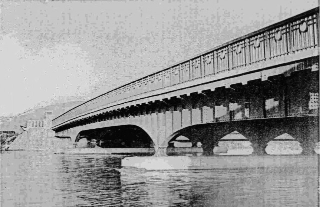 Большой западный мост в г. Тоехара