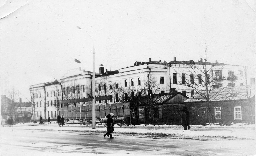 Здание КГБ в Южно-Сахалинске