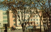 Вид с площади им. В.И. Ленина на Горисполком.