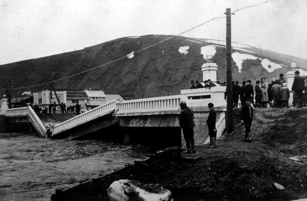 Мост Охаши после тайфуна. г. Томариору