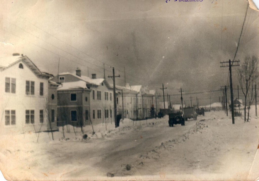 Улица Советская, дома №87, 89 и 91. Первый дом из шлакоблоков.
