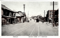Улица Сакаэ, район почтамта в Одомари. Слева здание почтамта.