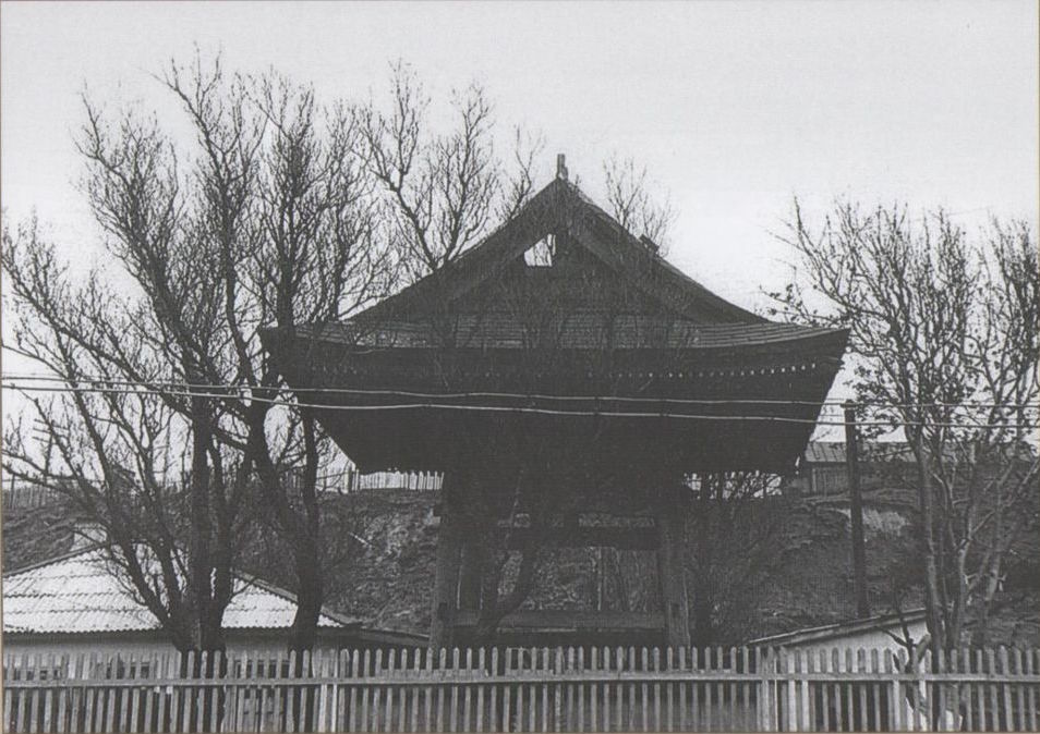 Японский храм в южной части города.