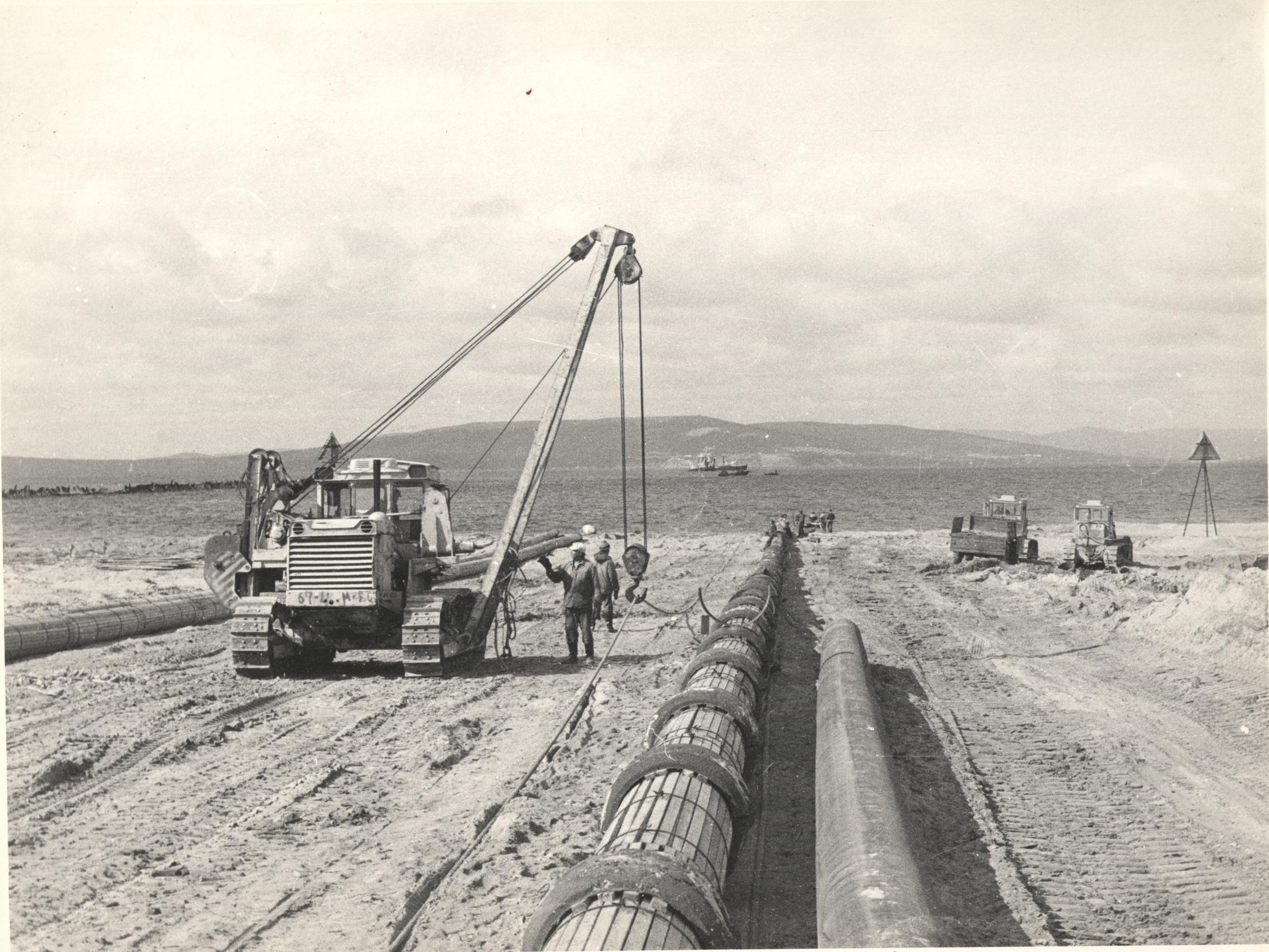 Строительство газопровода Оха - Комсомольск-на-амуре. Последние минуты перед началом прокладки дюкера через пролив Невельского