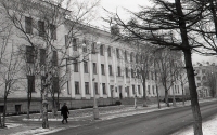 Вид на здание Сахалинского Обкома Партии КПСС