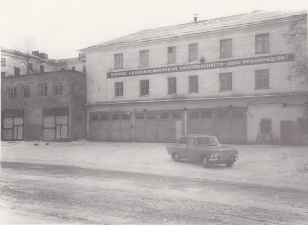 Вид фасада здания Корсаковской пожарной части