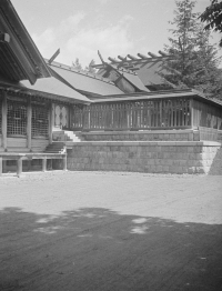 Серия снимков. 3 из 3. Храм Карафуто-дзинзя в Тоехаре