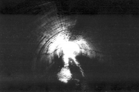Внутри автомобильного тоннеля на мысе Стукамбис